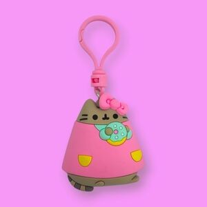 Hello Kitty x Pusheen with Donut Sanrio Figural Bag Clip Keychain